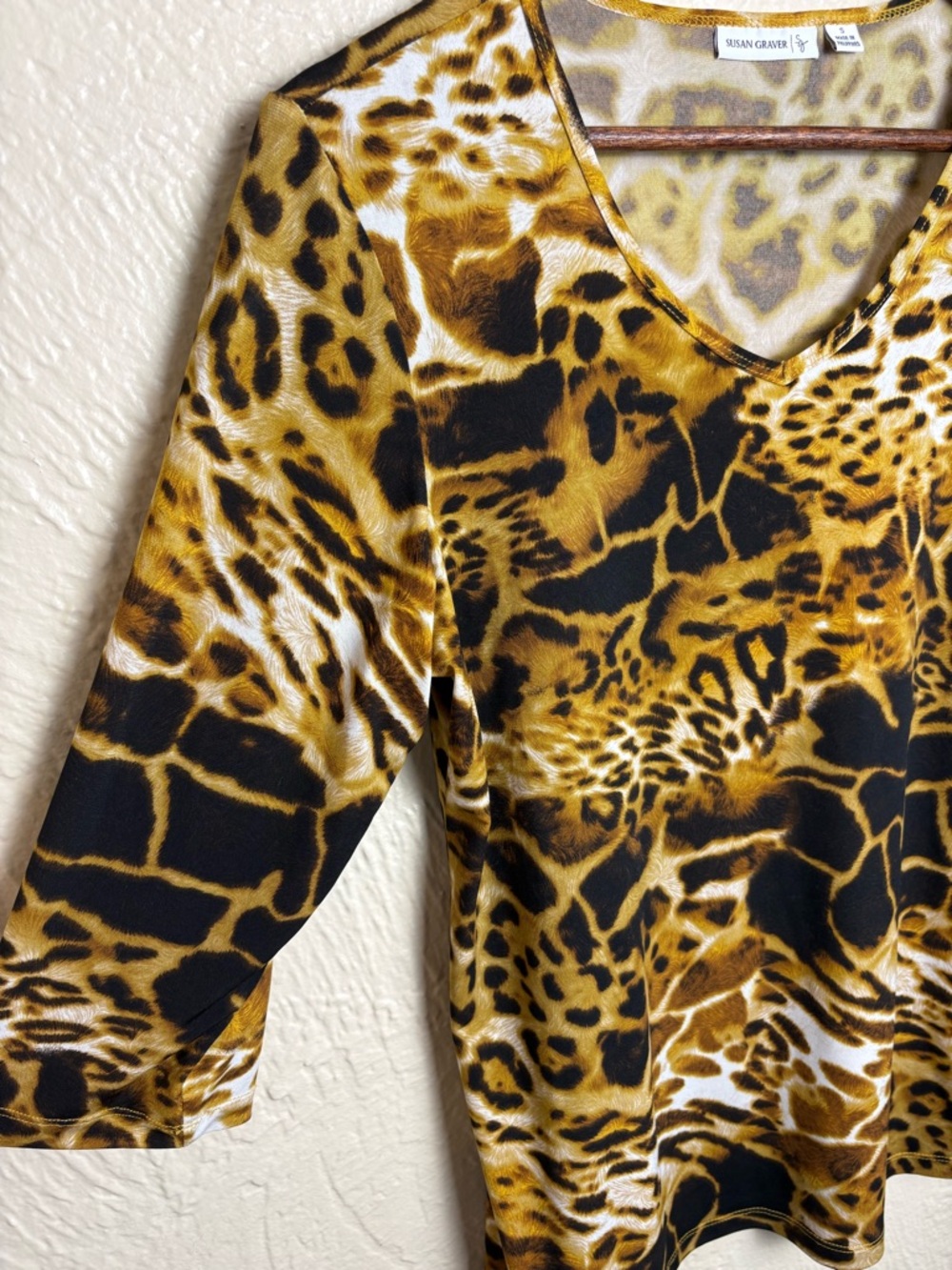 Susan Graver Animal Print Top Small Brown Black 3/4 Sleeve Stretch Knit QVC Chic - Picture 4 of 12